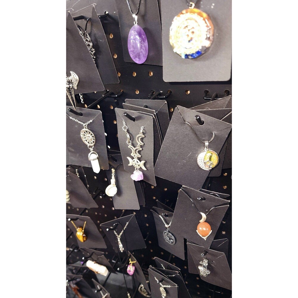 Wholesale Crystal Necklace Bundle of 10, stones, crystal pendants,. myst…‎